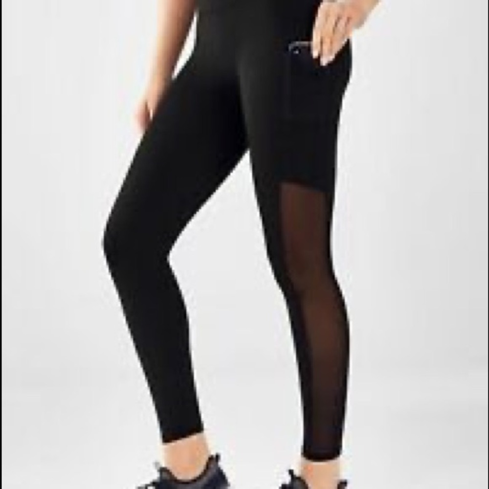 Fabletics Mila High Waisted Pocket Leggings Mesh (Black)